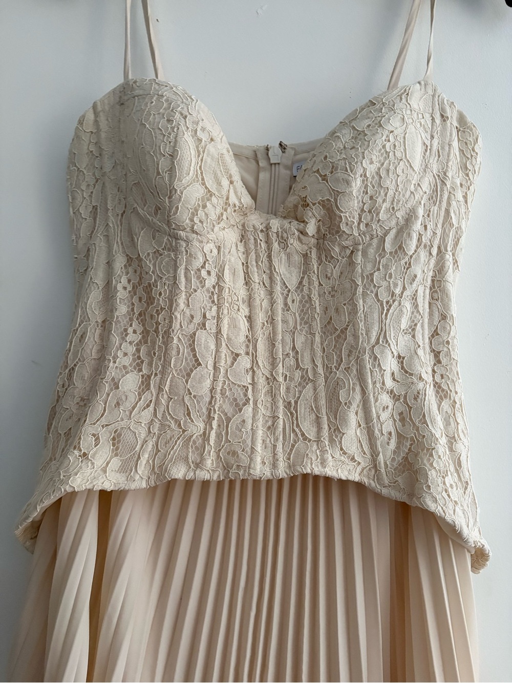Fashion Nova Ivory Off-Shoulder Corset Maxi Dress - Picture 4 of 6